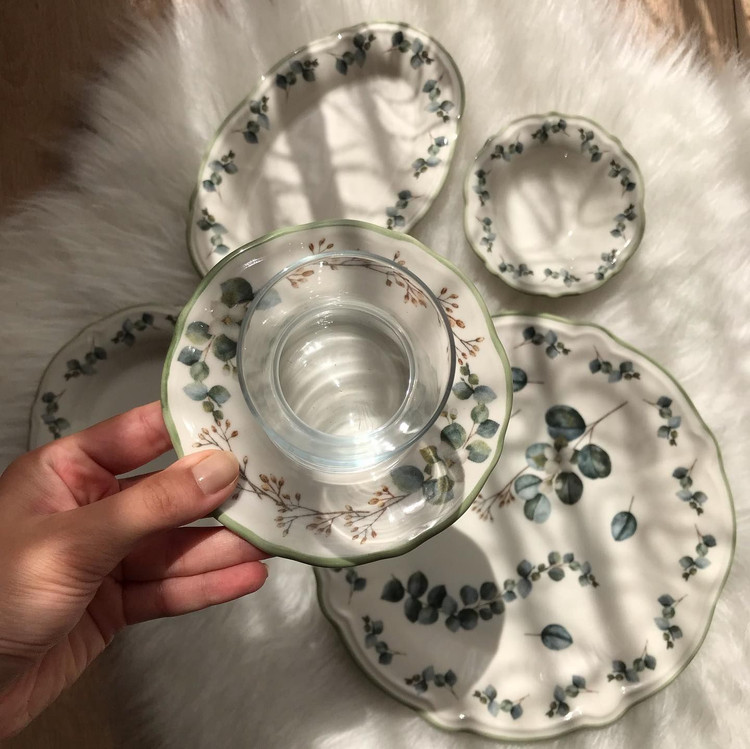 سرویس صبحانه و عصرانهخوری ۲۶ پارچه Bella Maison مدل Ocaliptus