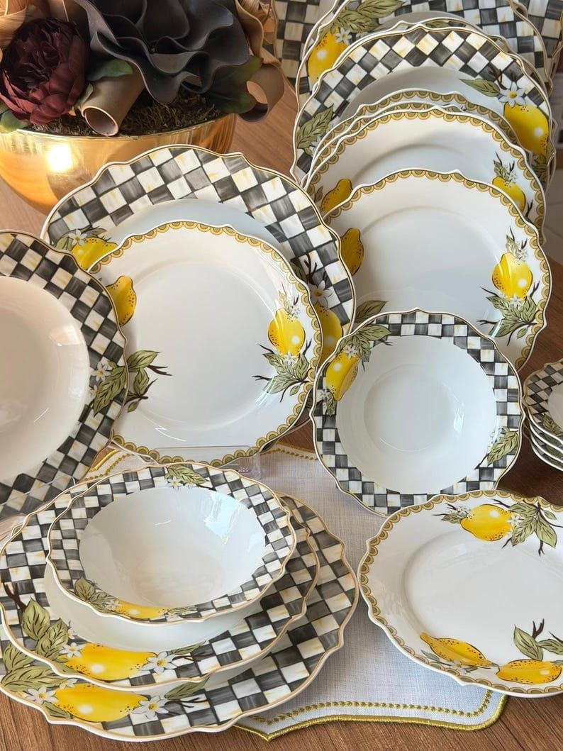 سرویس غذا خوری ۲۴پارچه  طرح لیندا(linda) برند میس بتی