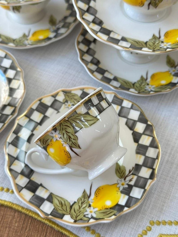 سرویس غذا خوری ۲۴پارچه طرح لیندا(linda) برند میس بتی